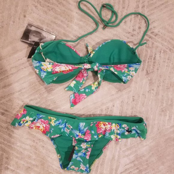 AF swims - Picture 2 of 2